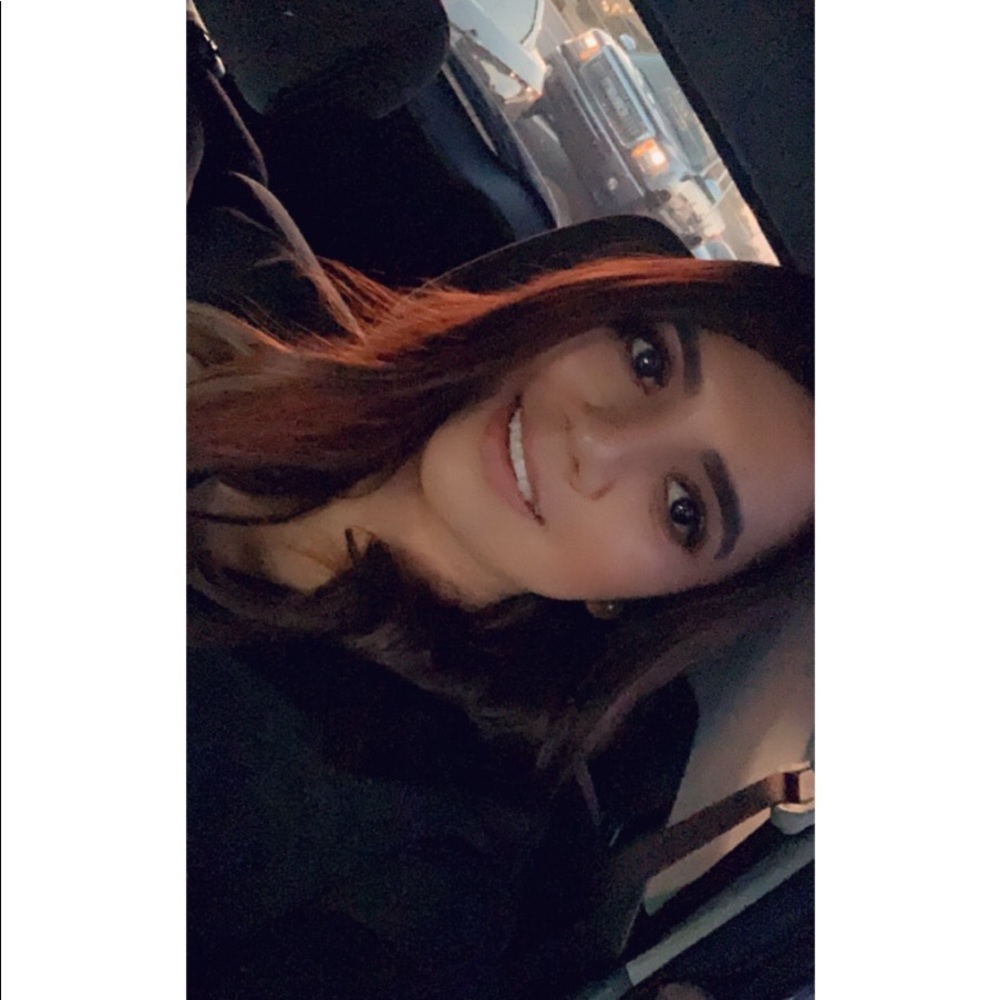 Meet your Posher, Ashley